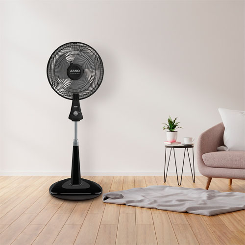 Ventilador de Pie Arno Tropical VPTPL 70W 3Vel. 3 Aspas