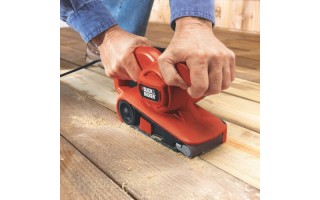 Lijadora de Banda Black+Decker BR318 680W Lijadora de Banda Black+Decker BR318 680W