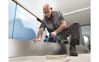 Cepillo a Batería Bosch GHO-18V-LI 82mm 18V (SIN BAT)