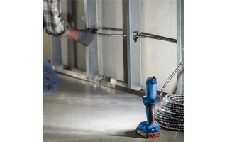 Linterna a Batería Bosch GLI 300lm 18V (SIN BAT) Linterna a Batería Bosch GLI 300lm 18V (SIN BAT)