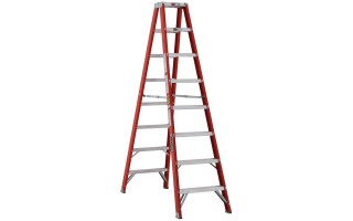 Escalera Tijera Cuprum 530 Fibra de Vidrio 7pel. 2,4m Escalera Tijera Cuprum 530 Fibra de Vidrio 7pel. 2,4m