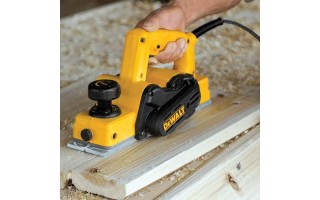 Cepillo Eléctrico Dewalt D26676 83mm 580W Cepillo Eléctrico Dewalt D26676 83mm 580W