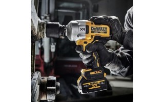 Llave de Impacto a Batería Dewalt DCF961B 1/2" 20V SIN BAT Llave de Impacto a Batería Dewalt DCF961B 1/2" 20V SIN BAT