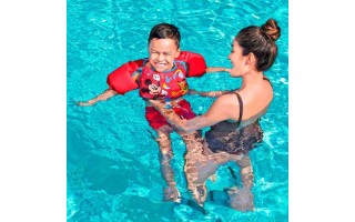 Chaleco Flotador Infantil con Alitas Disney 30kg Mickey Chaleco Flotador Infantil con Alitas Disney 30kg Mickey