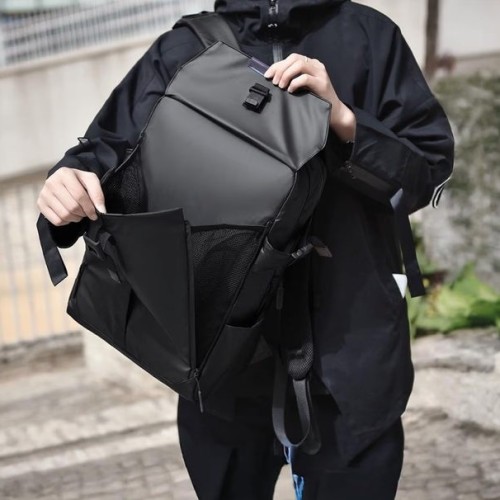 Mochila porta Laptop Kolke Trekking KVM 17'' Negro Mochila porta Laptop Kolke Trekking KVM 17'' Negro