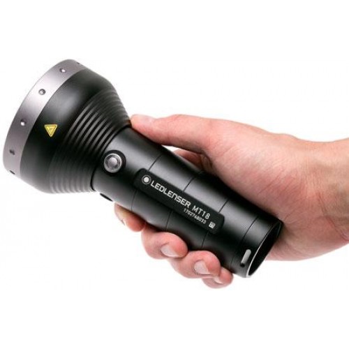 Linterna Ledlenser MT18 3000 Lumenes