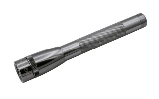 Linterna Maglite SP2209HJ LED 127lm AAx2 Gris +Estuche Linterna Maglite SP2209HJ LED 127lm AAx2 Gris +Estuche
