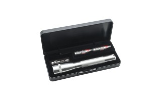 Linterna Maglite SP22107J LED 127lm AAx2 Plata +Caja Linterna Maglite SP22107J LED 127lm AAx2 Plata +Caja