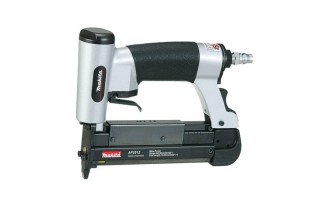 Clavadora Neumatica Makita AF201Z 12-25mm