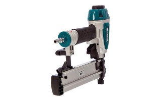 Clavadora Neumatica Makita AF505 15-50mm