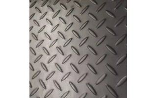 Piso de Goma Qrubber PR100DN Diamante 3mm 1m Negro Piso de Goma Qrubber PR100DN Diamante 3mm 1m Negro