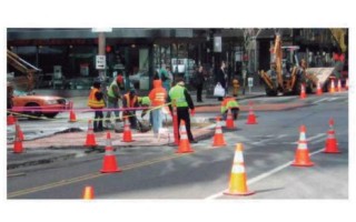 Cono Precaucion Qrubber Base de Caucho 90cm Naranja Reflectivo Cono Precaucion Qrubber Base de Caucho 90cm Naranja Reflectivo