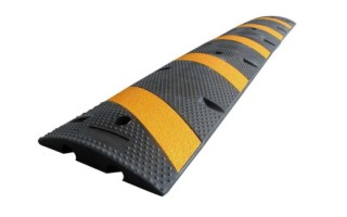 Lomo de Burro Qrubber 20Tn 180cm Negro Amarillo Lomo de Burro Qrubber 20Tn 180cm Negro Amarillo