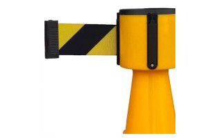 Cinta de Señalización Qrubber Retráctil 19cmx3m Negro/Ama Cinta de Señalización Qrubber Retráctil 19cmx3m Negro/Ama