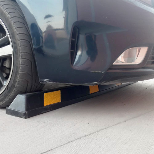 Tope de Estacionamiento Qrubber 90cm Negro y Amarillo