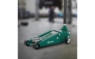 Gato Hidráulico Tipo Yacare Sata 97813 2,5Tn 130-460mm Gato Hidráulico Tipo Yacare Sata 97813 2,5Tn 130-460mm