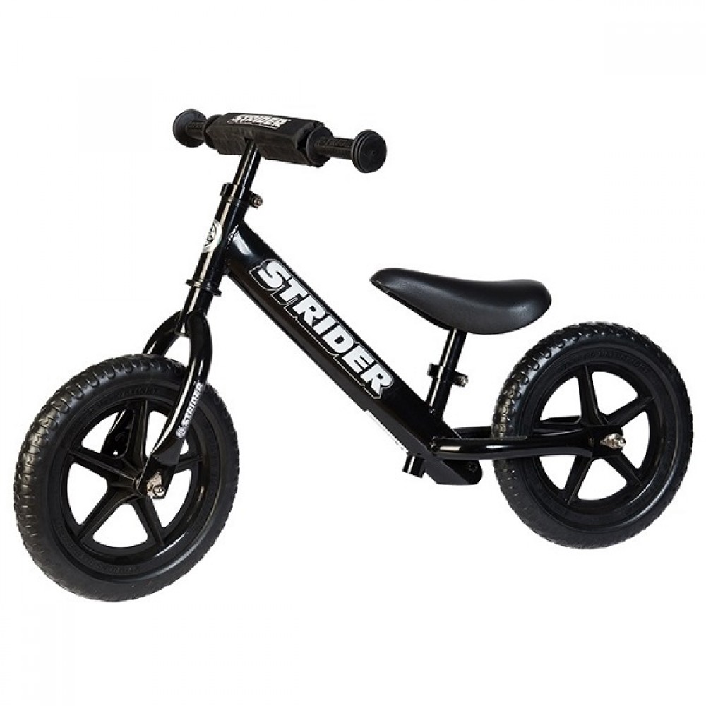 Беговелы strider купить. Беговел Strider Sport. Strider 12 Sport. Strider 12 Sport черный. Беговел Strider 12.