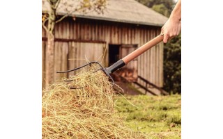 Bieldo Tramontina 77144 4 púas 120cm con Mango Bieldo Tramontina 77144 4 púas 120cm con Mango