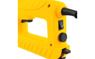 Grapadora y Clavadora Vonder GPE168 16mm Grapadora y Clavadora Vonder GPE168 16mm