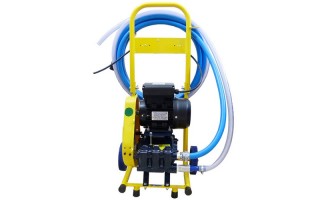 Hidrolavadora ZM Maxxi15 900L/h 28bar 1110W Hidrolavadora ZM Maxxi15 900L/h 28bar 1110W